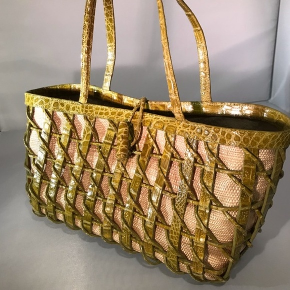 Nancy Gonzalez Handbags - Nancy Gonzalez Neiman Marcus Green Straw Handbag